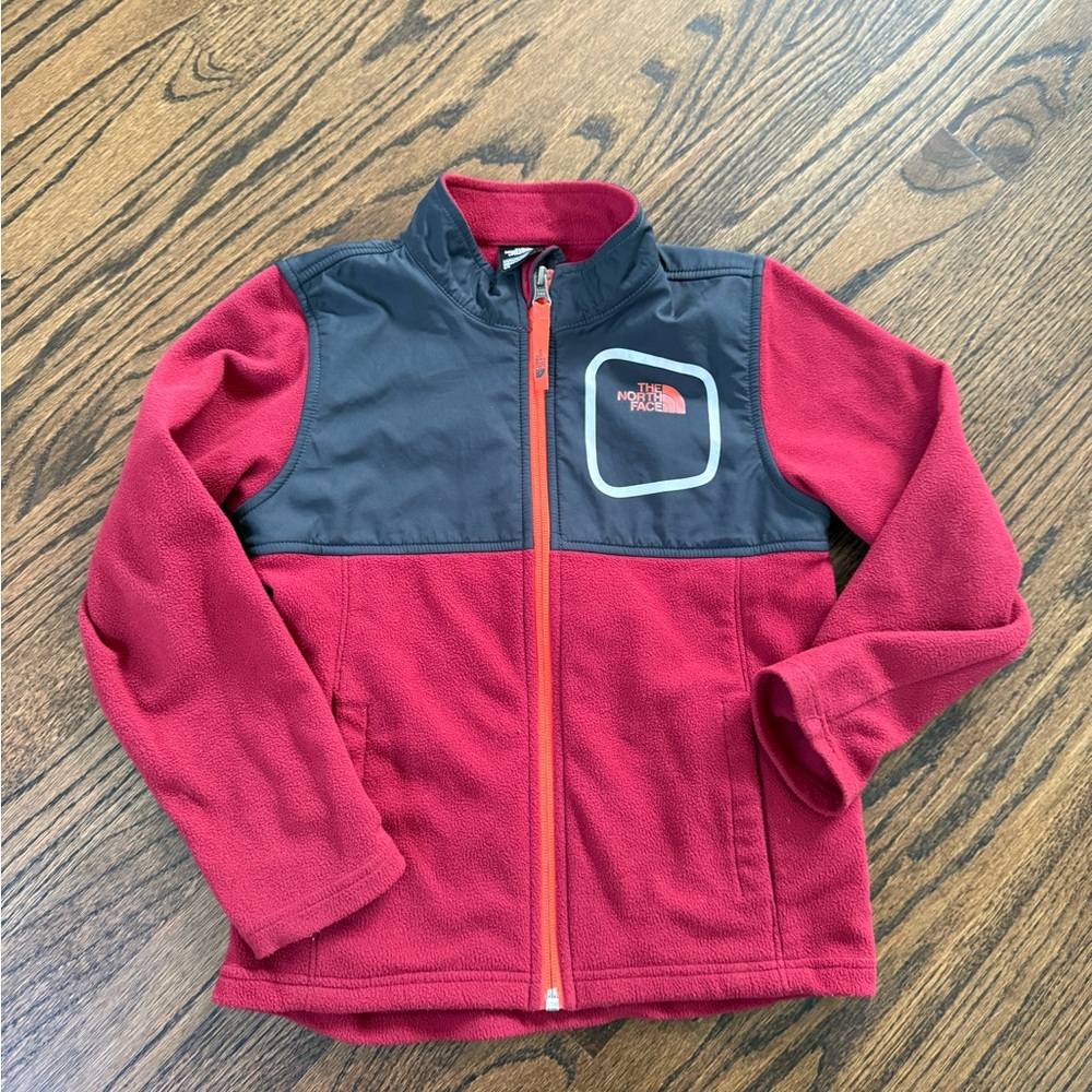 North face light weight fleece size 6